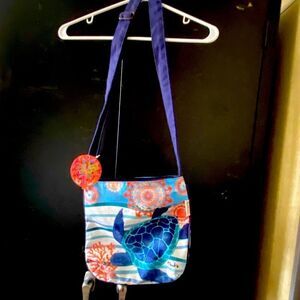 NWT women’s Paul Brent artwork purse/shoulder bag
